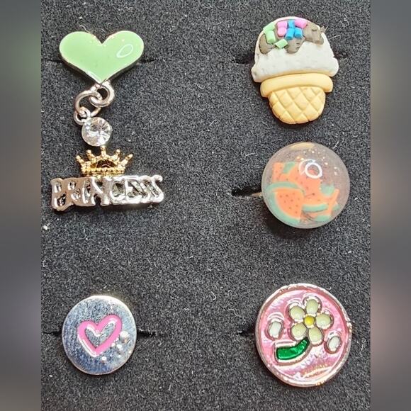 Paparazzi Lot of 10 Adjustable Rings in Cute Box, Preteens and Teens NEW #6 - Picture 4 of 7